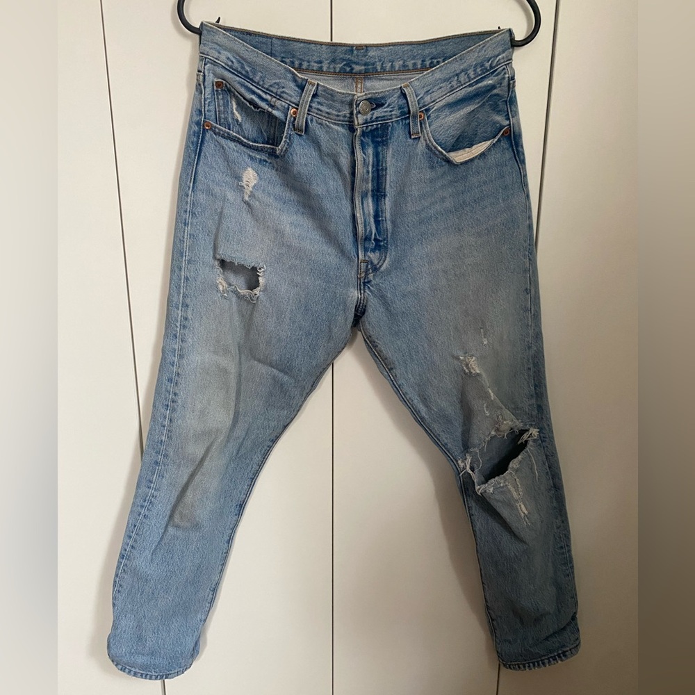 Levi’s 501 Distressed Blue Jeans Size 31x28